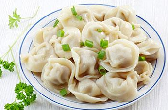 怎么煮餃子才能讓餡熟透，又不會煮破皮？